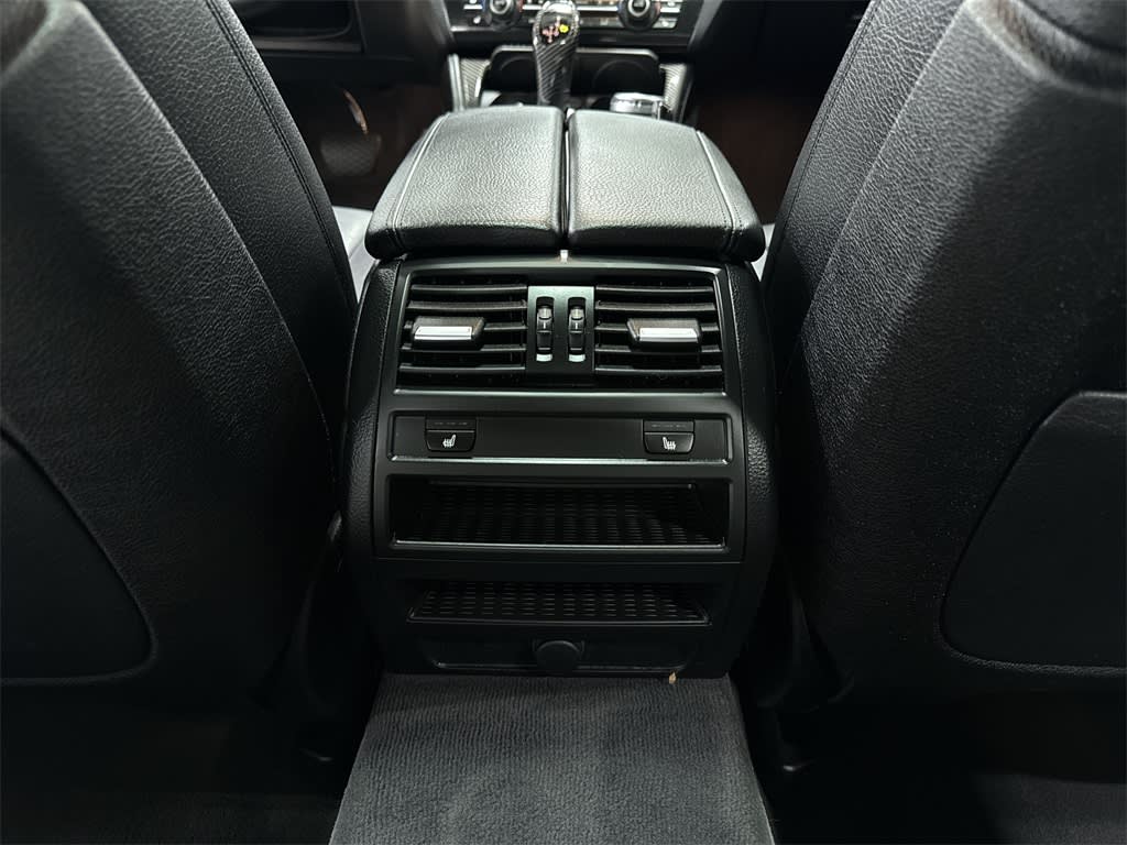 Thumbnail: 2016 BMW 5 Series - 32