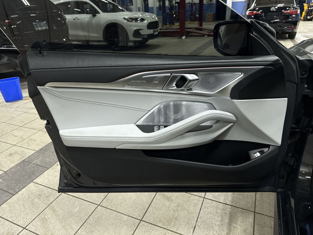 Thumbnail: 2023 BMW M8 - 32