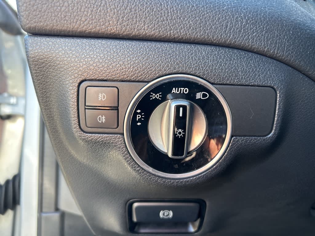 Thumbnail: 2019 Mercedes-Benz GLA - 19