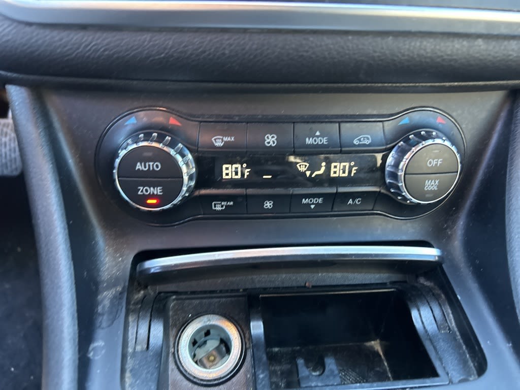 Thumbnail: 2019 Mercedes-Benz GLA - 22