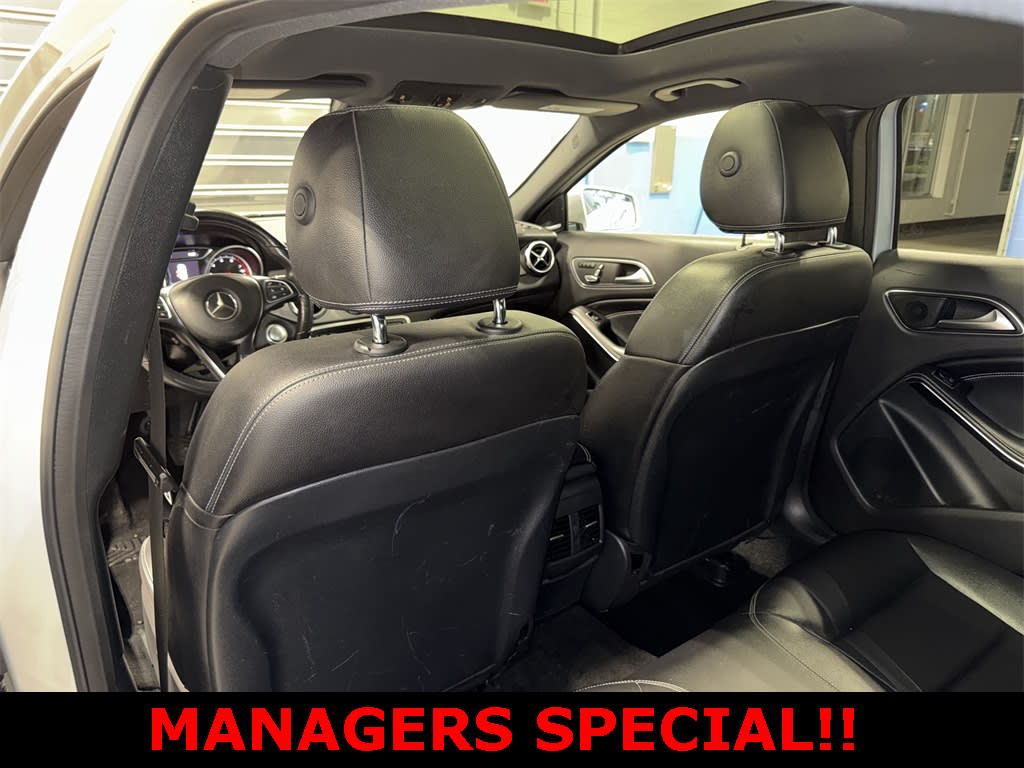 Thumbnail: 2019 Mercedes-Benz GLA - 29