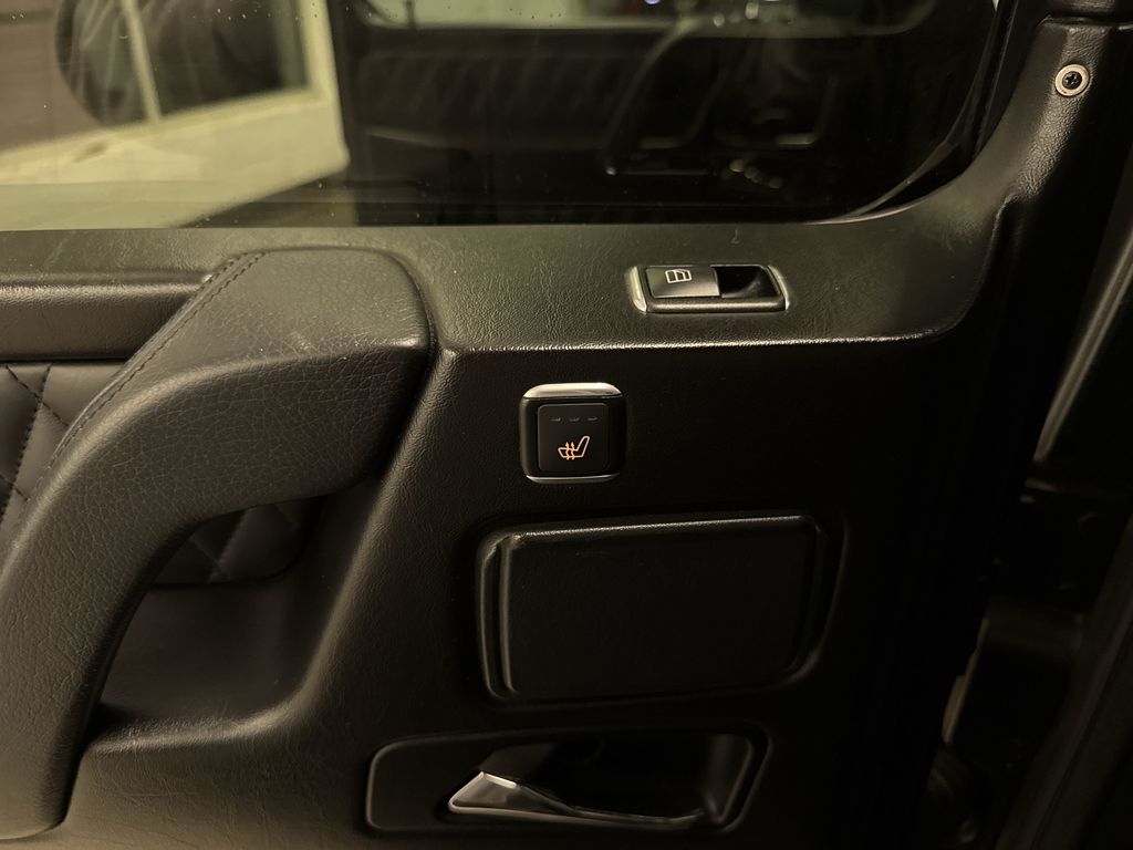 Thumbnail: 2013 Mercedes-Benz G-Class - 33