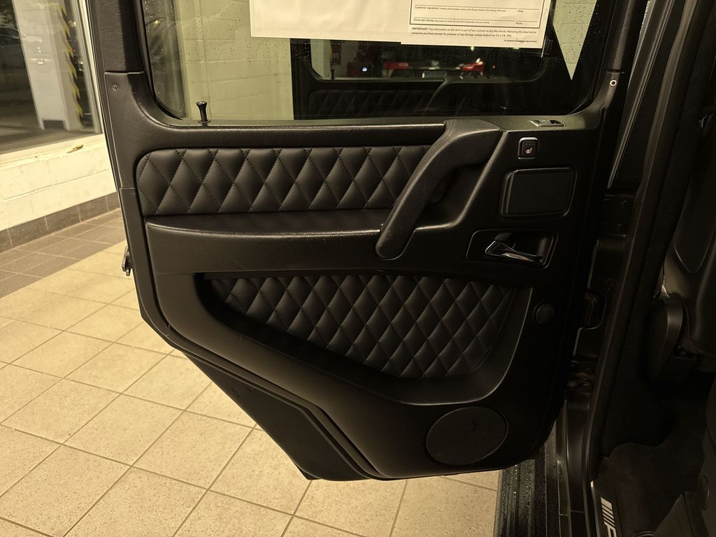 Thumbnail: 2013 Mercedes-Benz G-Class - 32