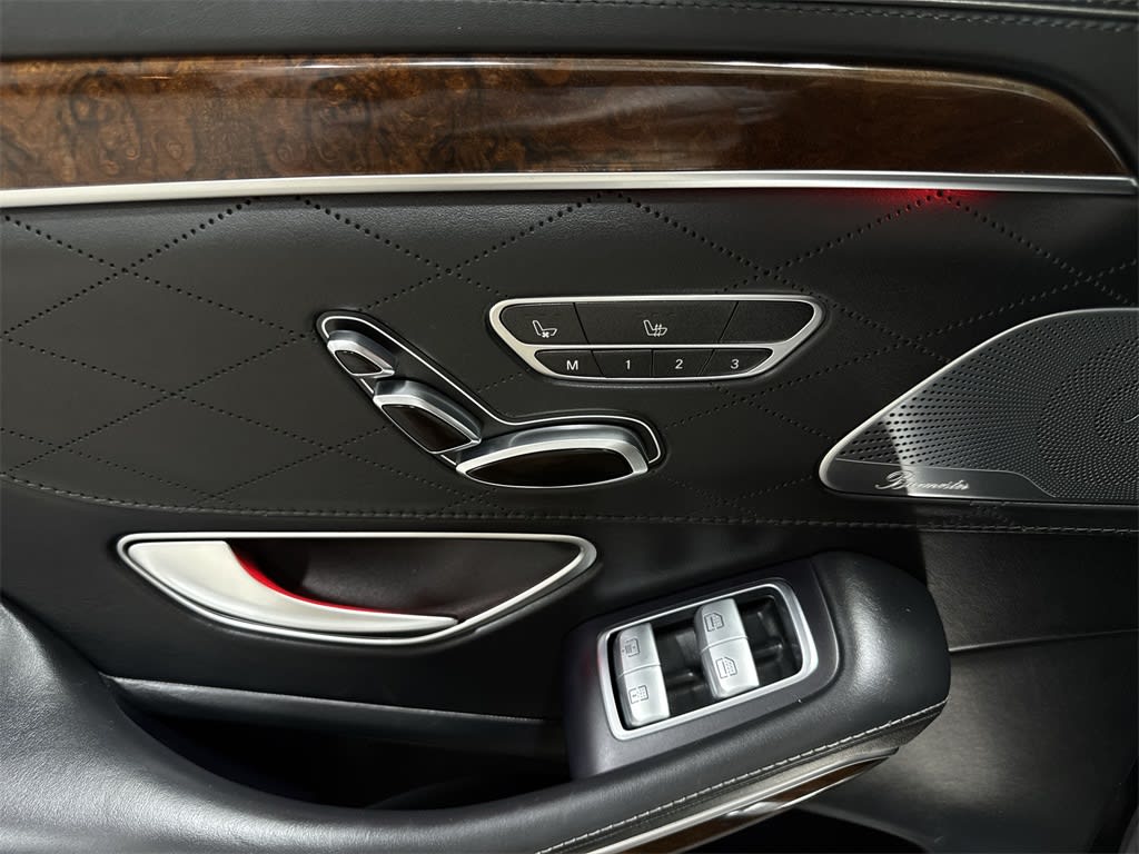 Thumbnail: 2015 Mercedes-Benz S-Class - 34