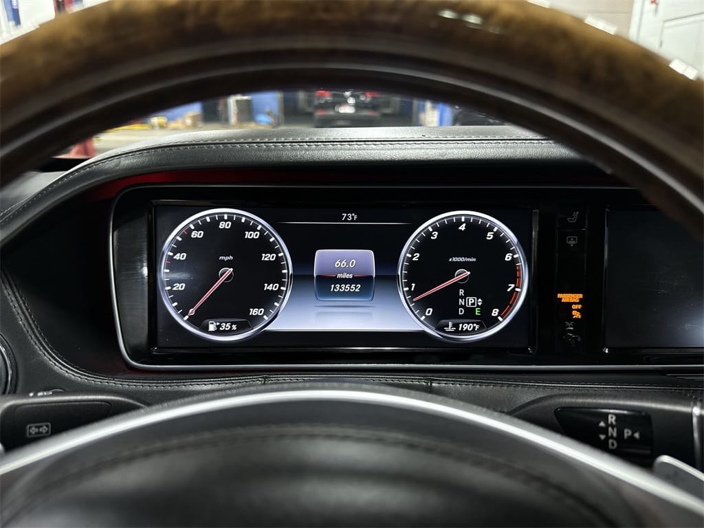 Thumbnail: 2015 Mercedes-Benz S-Class - 36