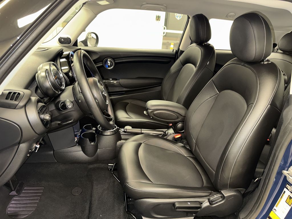 Thumbnail: 2015 MINI Cooper - 9