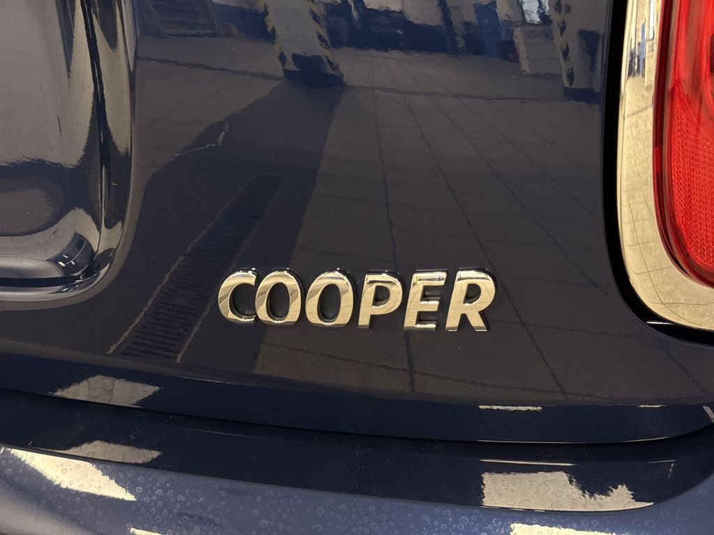 Thumbnail: 2015 MINI Cooper - 5