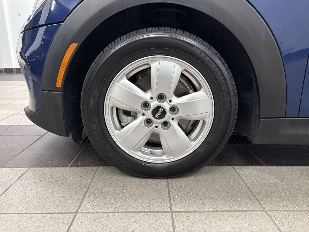 Thumbnail: 2015 MINI Cooper - 6