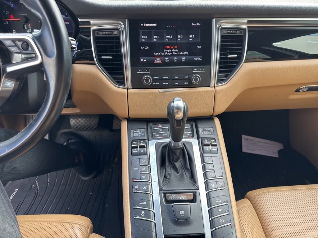 Thumbnail: 2017 Porsche Macan - 12