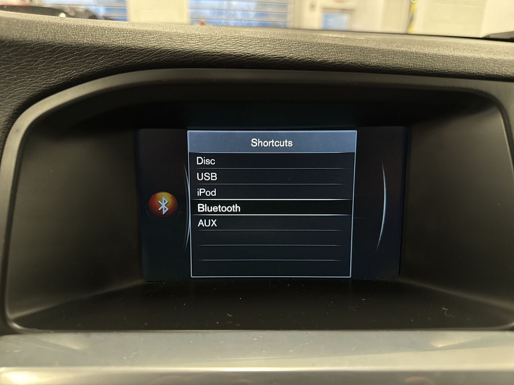 Thumbnail: 2015 Volvo S60 - 12