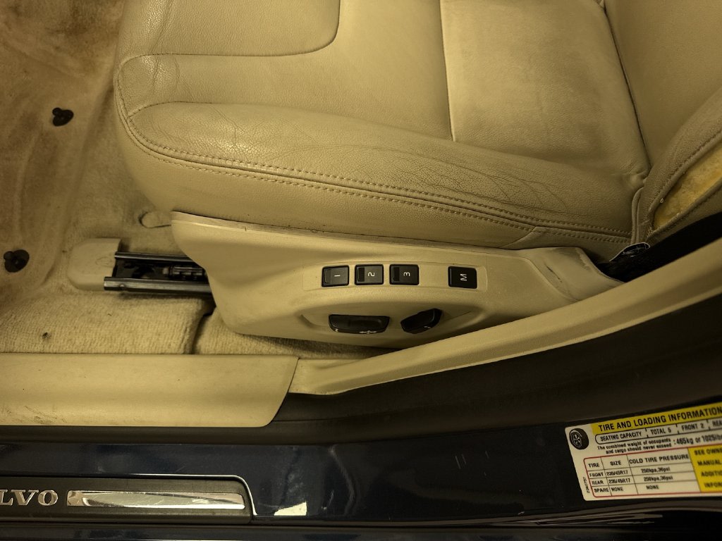 Thumbnail: 2015 Volvo S60 - 12