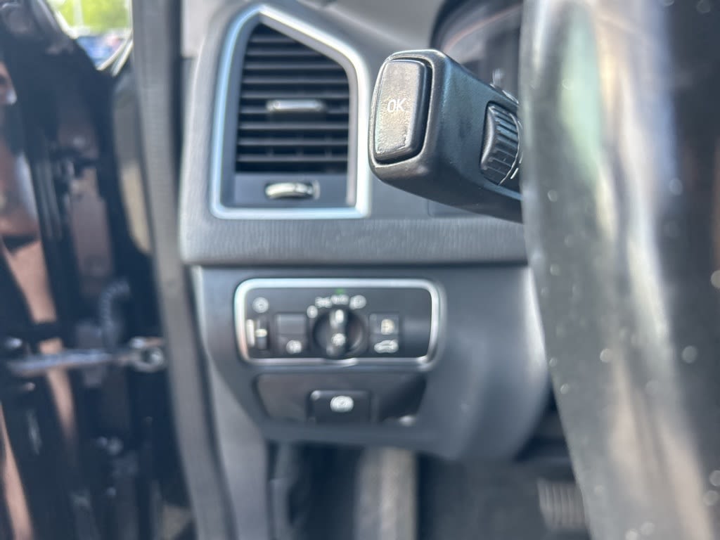Thumbnail: 2015 Volvo XC60 - 22
