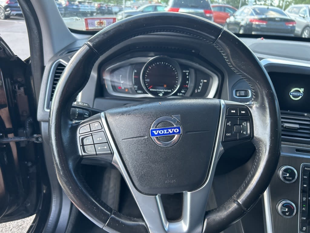 Thumbnail: 2015 Volvo XC60 - 2
