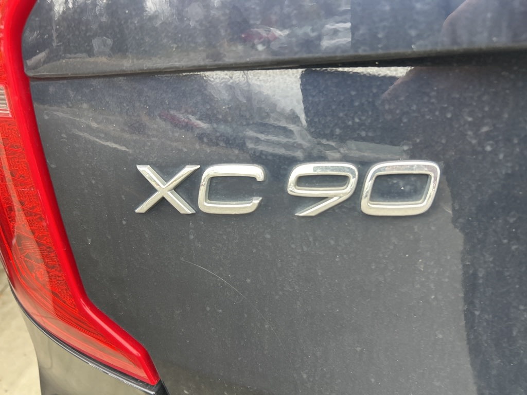 Thumbnail: 2016 Volvo XC90 - 16