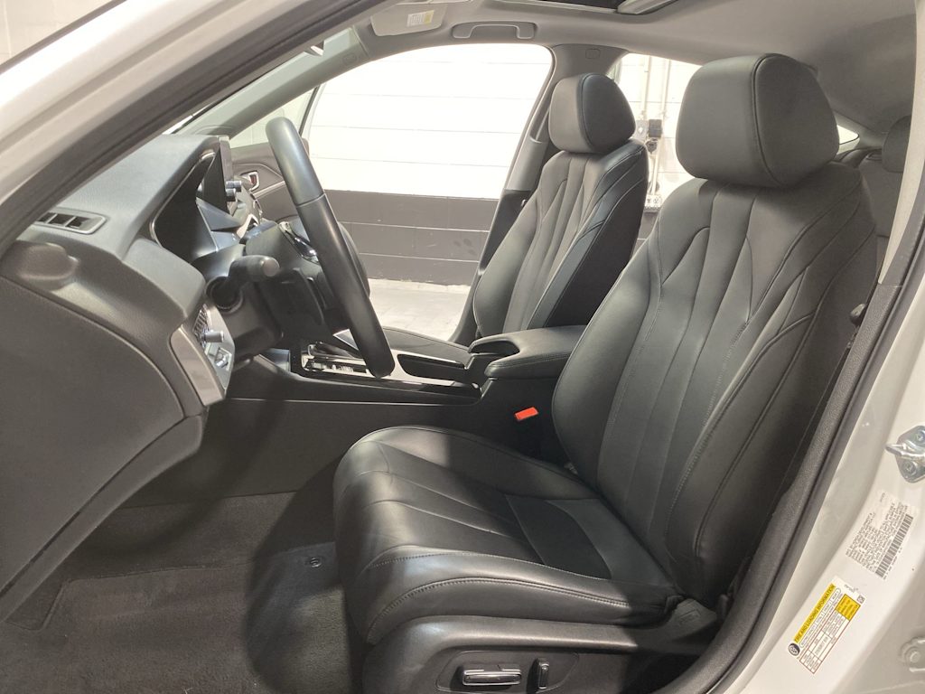 Thumbnail: 2023 Acura Integra - 12