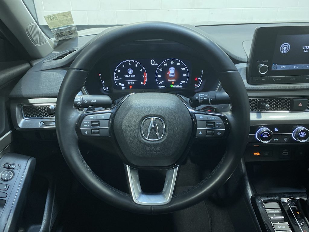 Thumbnail: 2023 Acura Integra - 10