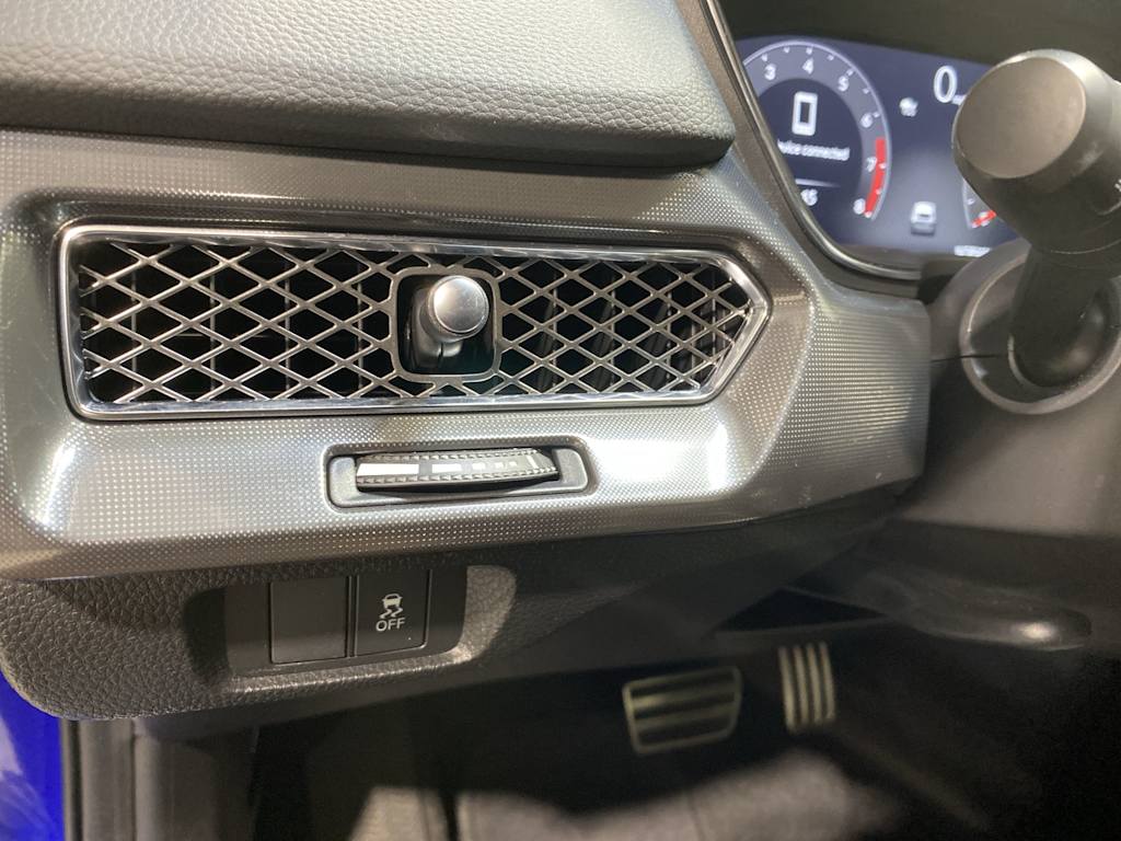 Thumbnail: 2024 Acura Integra - 24