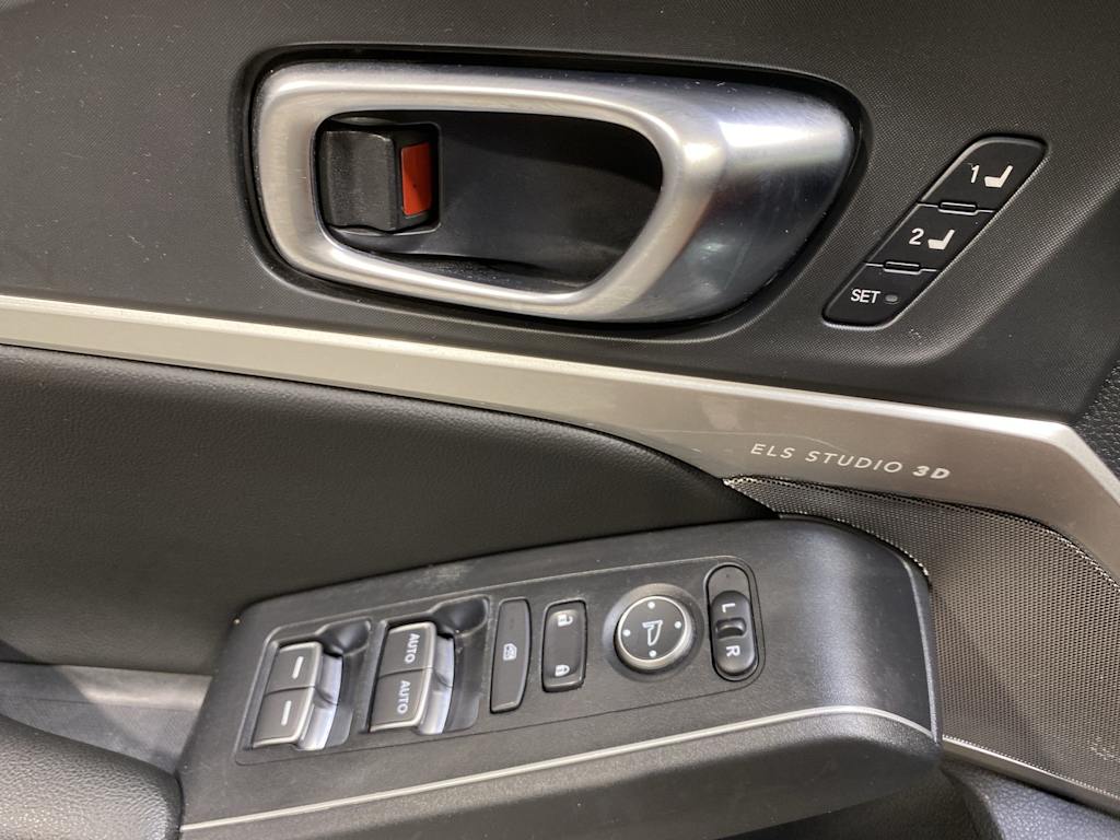 Thumbnail: 2023 Acura Integra - 23