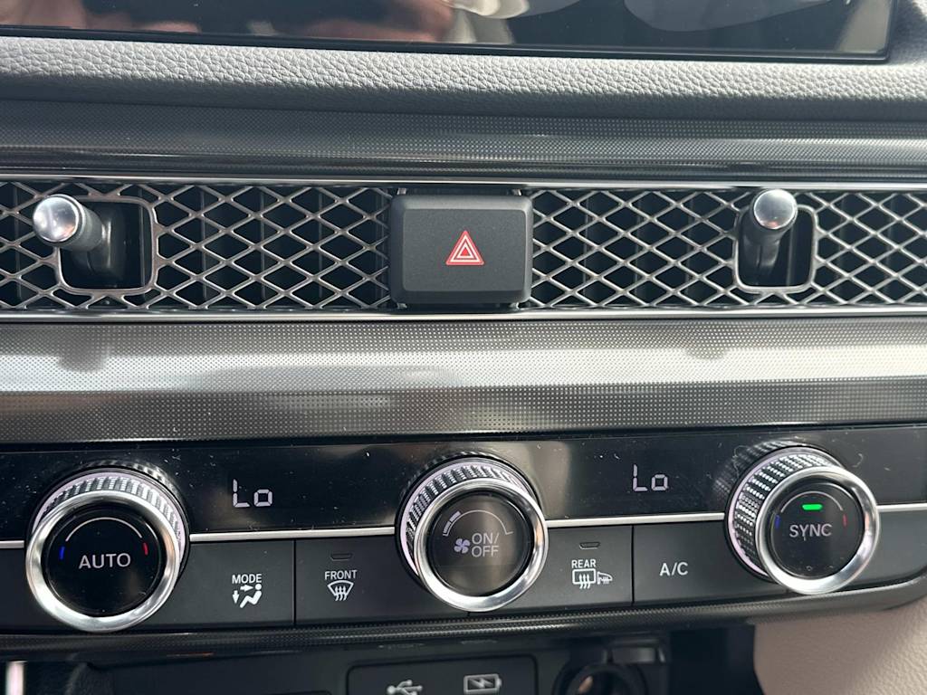 Thumbnail: 2025 Acura Integra - 21