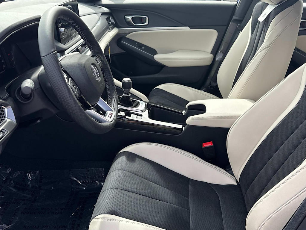 Thumbnail: 2025 Acura Integra - 10