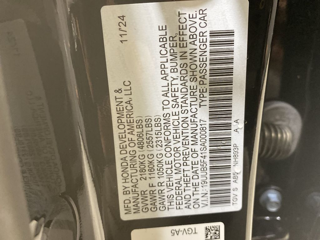 Thumbnail: 2025 Acura TLX - 17