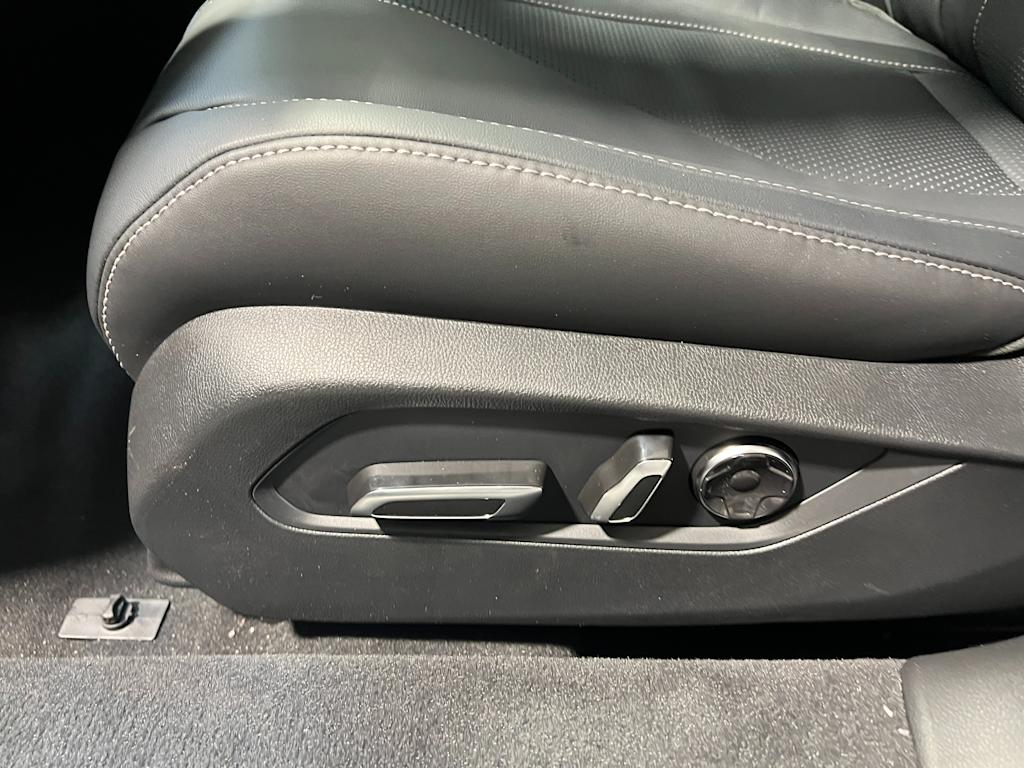 2025 Acura TLX Technology 23