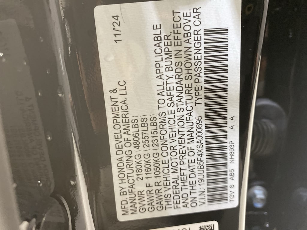 Thumbnail: 2025 Acura TLX - 18