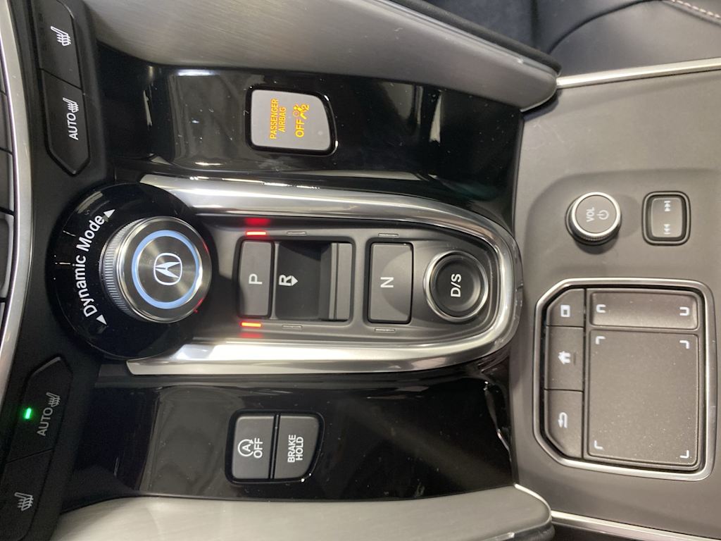 Thumbnail: 2025 Acura TLX - 15