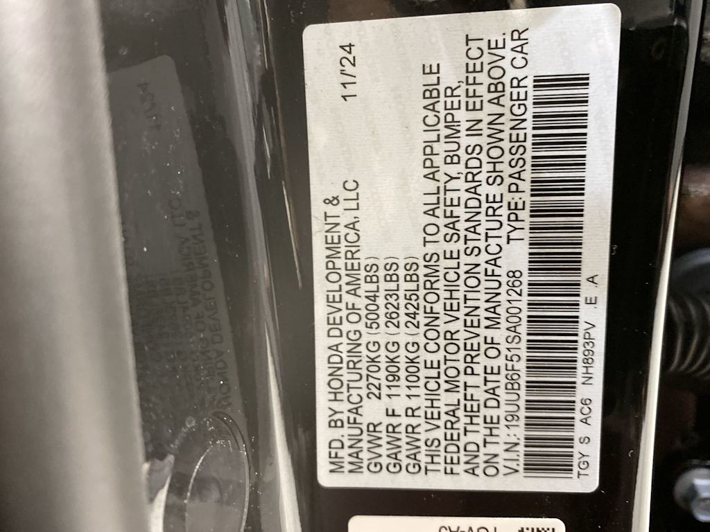 Thumbnail: 2025 Acura TLX - 16