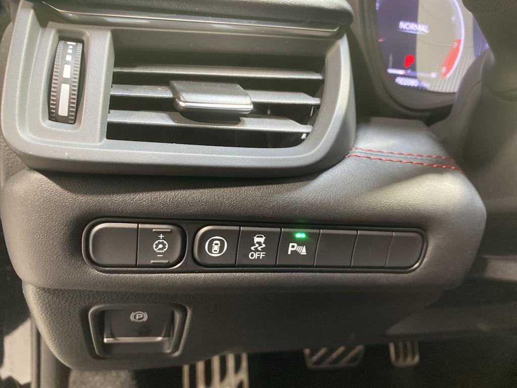 Thumbnail: 2025 Acura TLX - 24