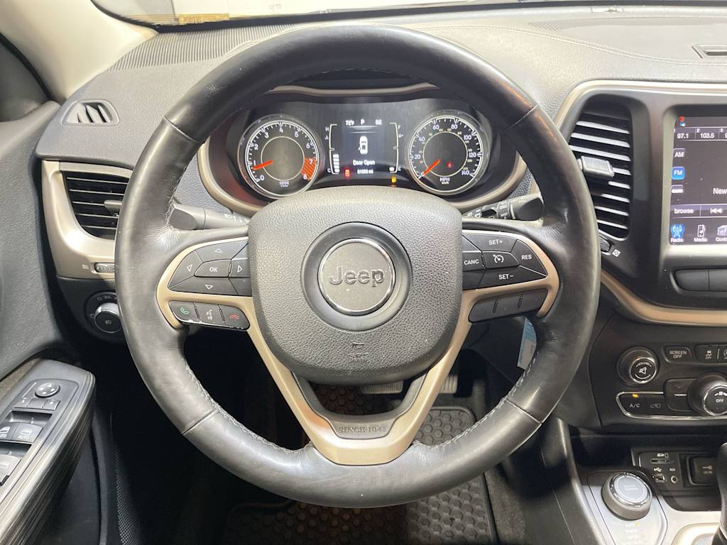 Thumbnail: 2015 Jeep Cherokee - 10