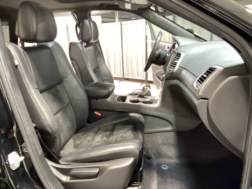 Thumbnail: 2018 Jeep Grand Cherokee - 21