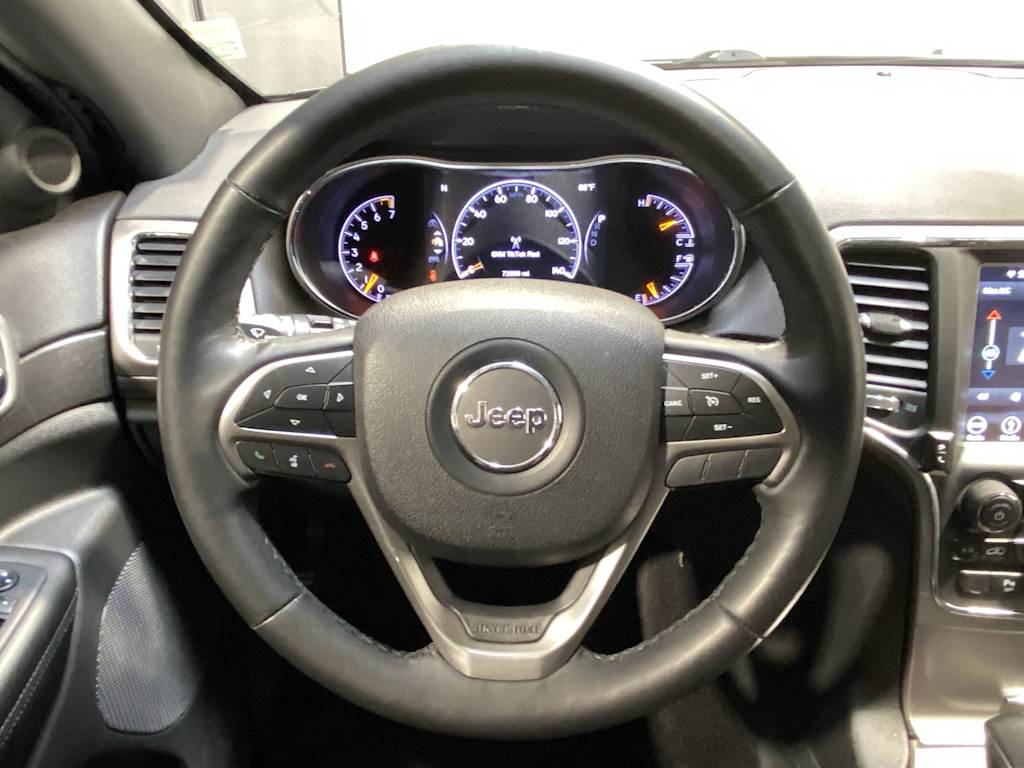 Thumbnail: 2018 Jeep Grand Cherokee - 10