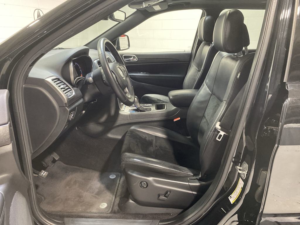 Thumbnail: 2018 Jeep Grand Cherokee - 11