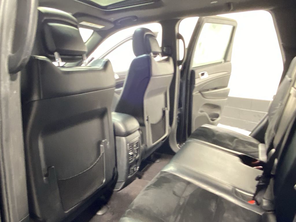 Thumbnail: 2018 Jeep Grand Cherokee - 13