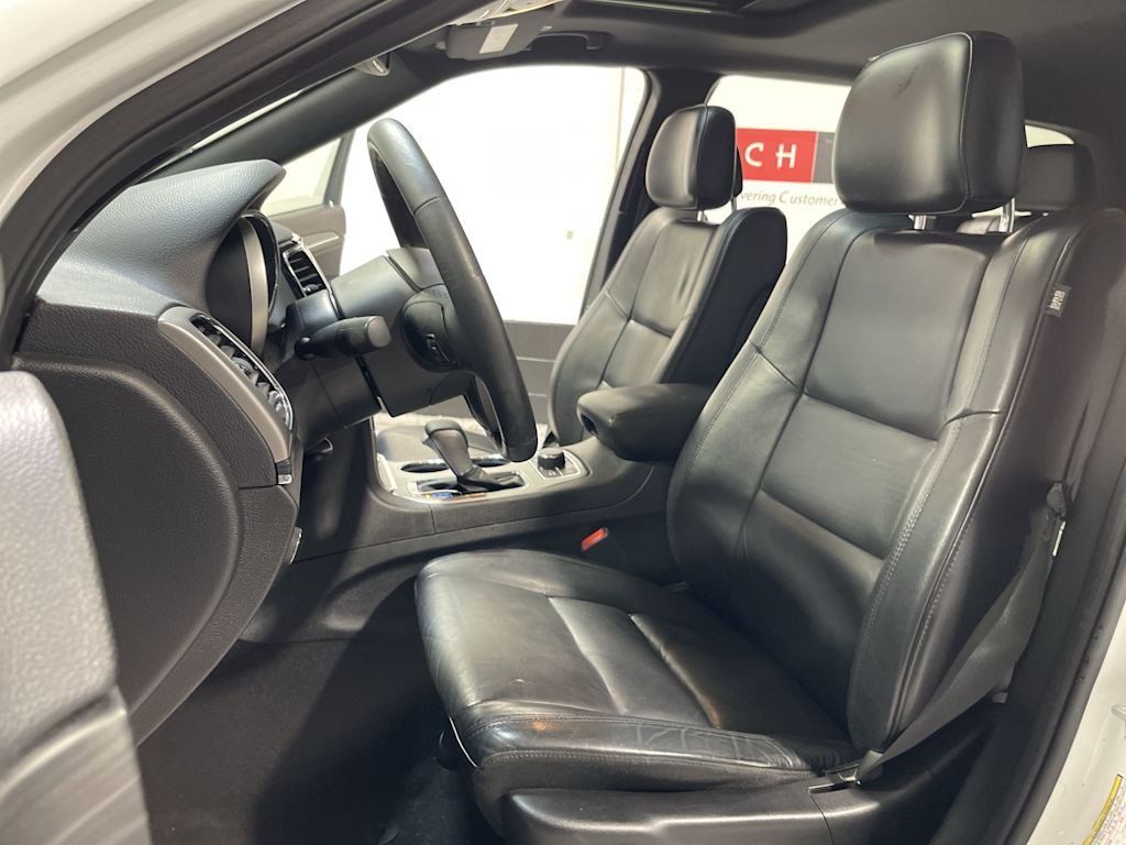 Thumbnail: 2019 Jeep Grand Cherokee - 12