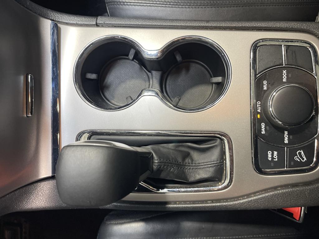 Thumbnail: 2019 Jeep Grand Cherokee - 15