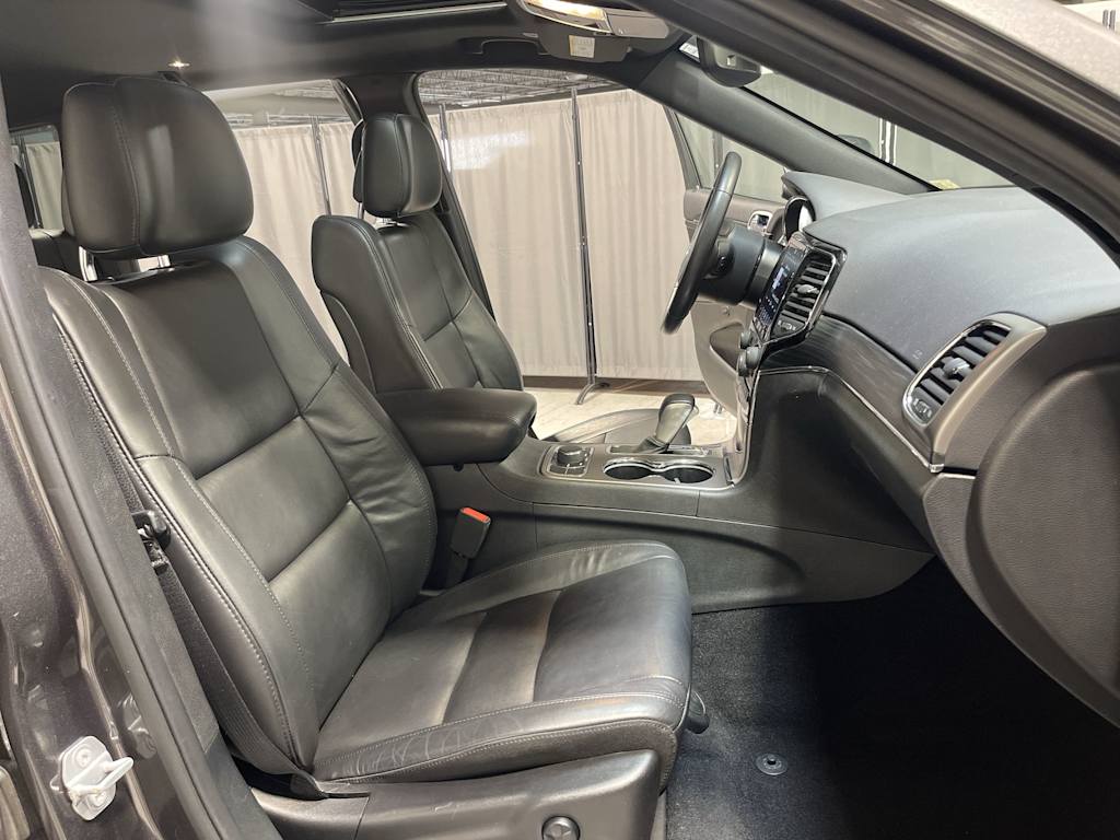 Thumbnail: 2019 Jeep Grand Cherokee - 21