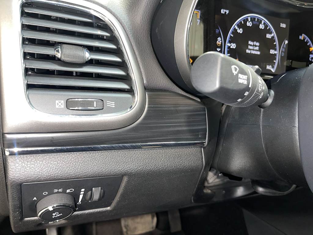 Thumbnail: 2019 Jeep Grand Cherokee - 24