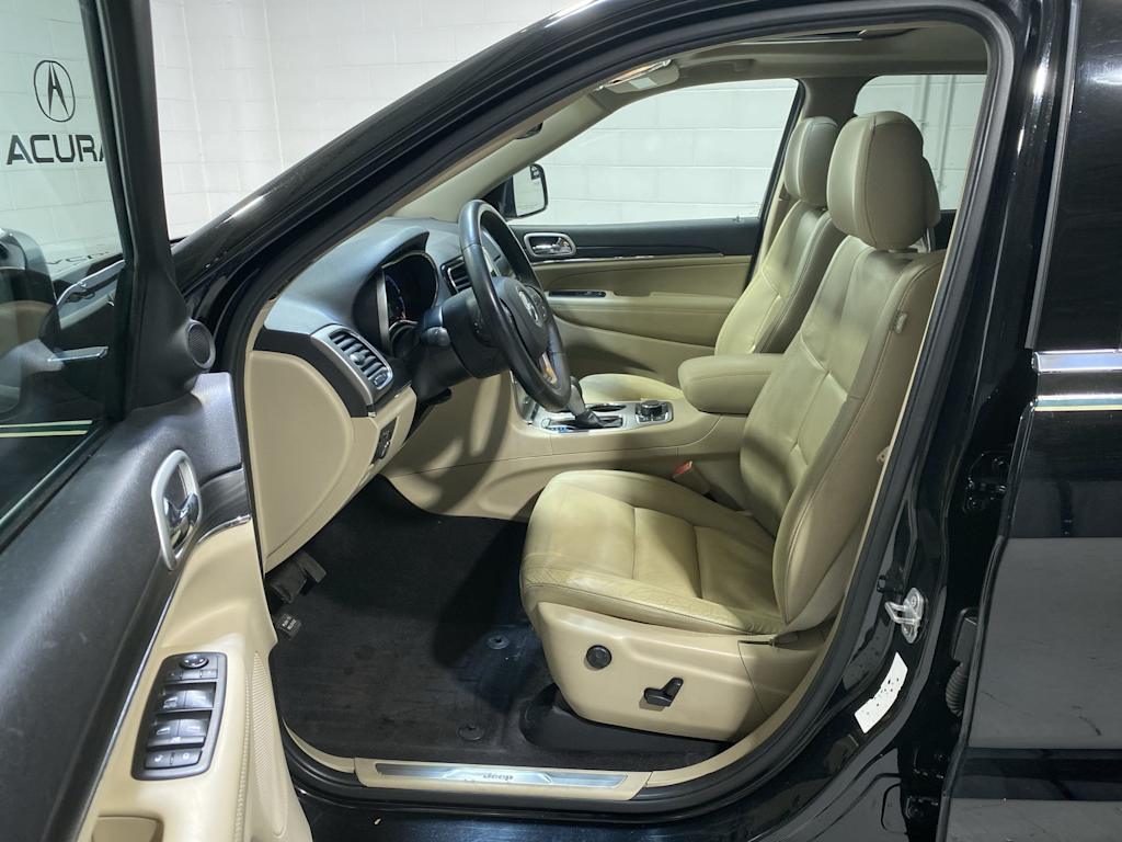 Thumbnail: 2019 Jeep Grand Cherokee - 11