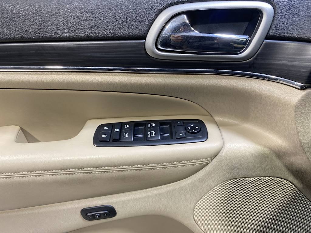 Thumbnail: 2019 Jeep Grand Cherokee - 23