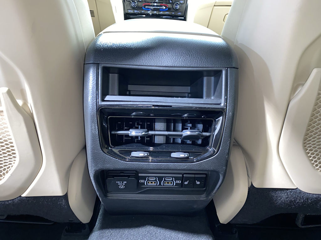 2023 Jeep Grand Cherokee Limited Edition 25