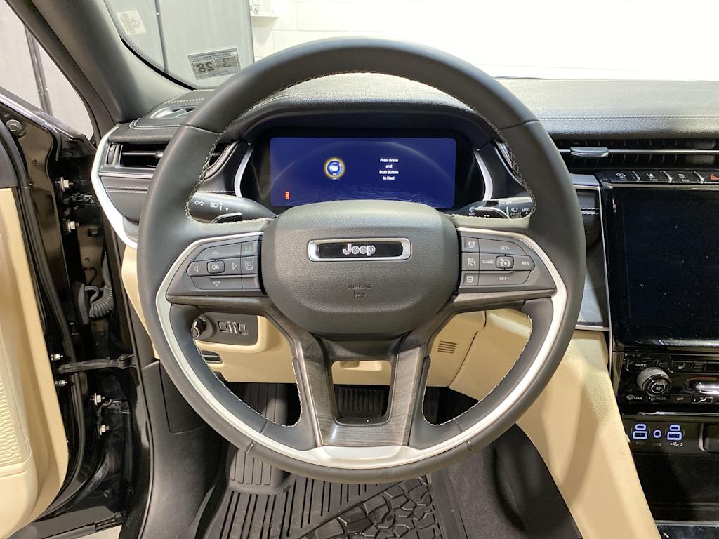 2023 Jeep Grand Cherokee Limited Edition 10