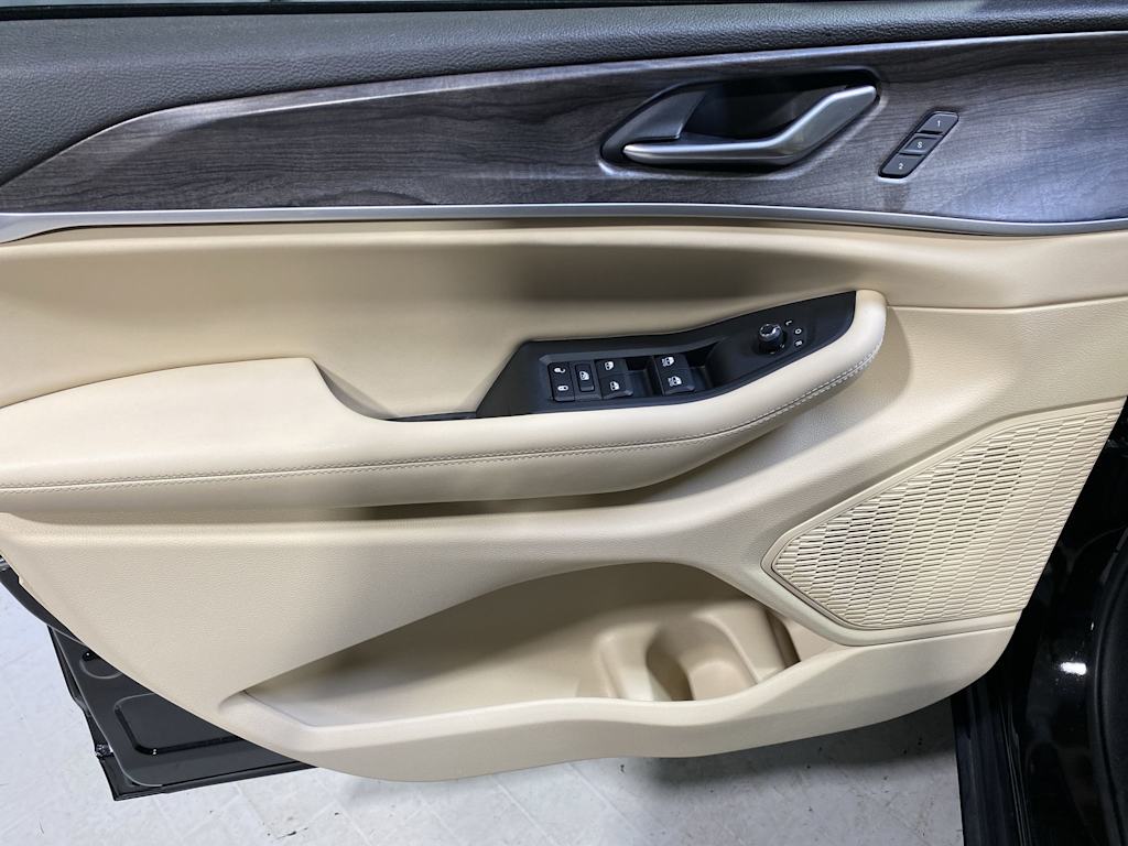 2023 Jeep Grand Cherokee Limited Edition 22