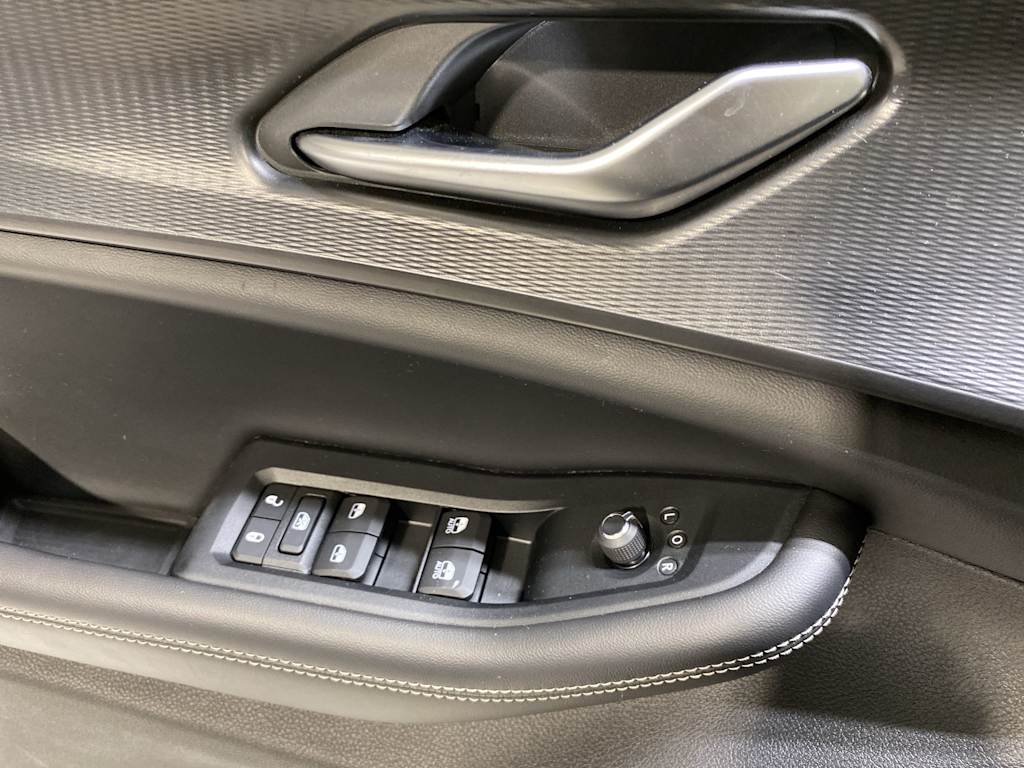 2023 Jeep Grand Cherokee L Laredo 24