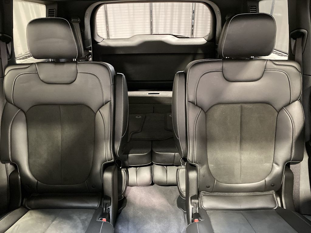 2023 Jeep Grand Cherokee L Laredo 22