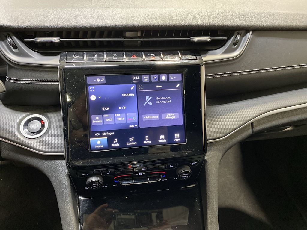 2023 Jeep Grand Cherokee L Laredo 14