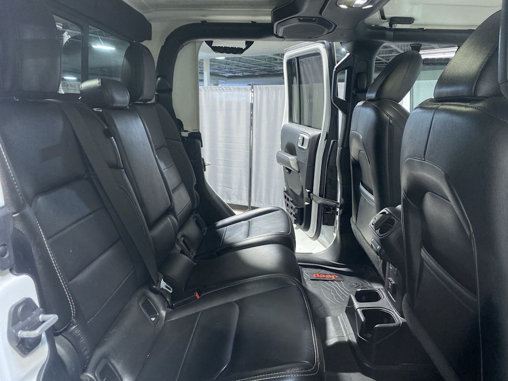 Thumbnail: 2020 Jeep Gladiator - 19