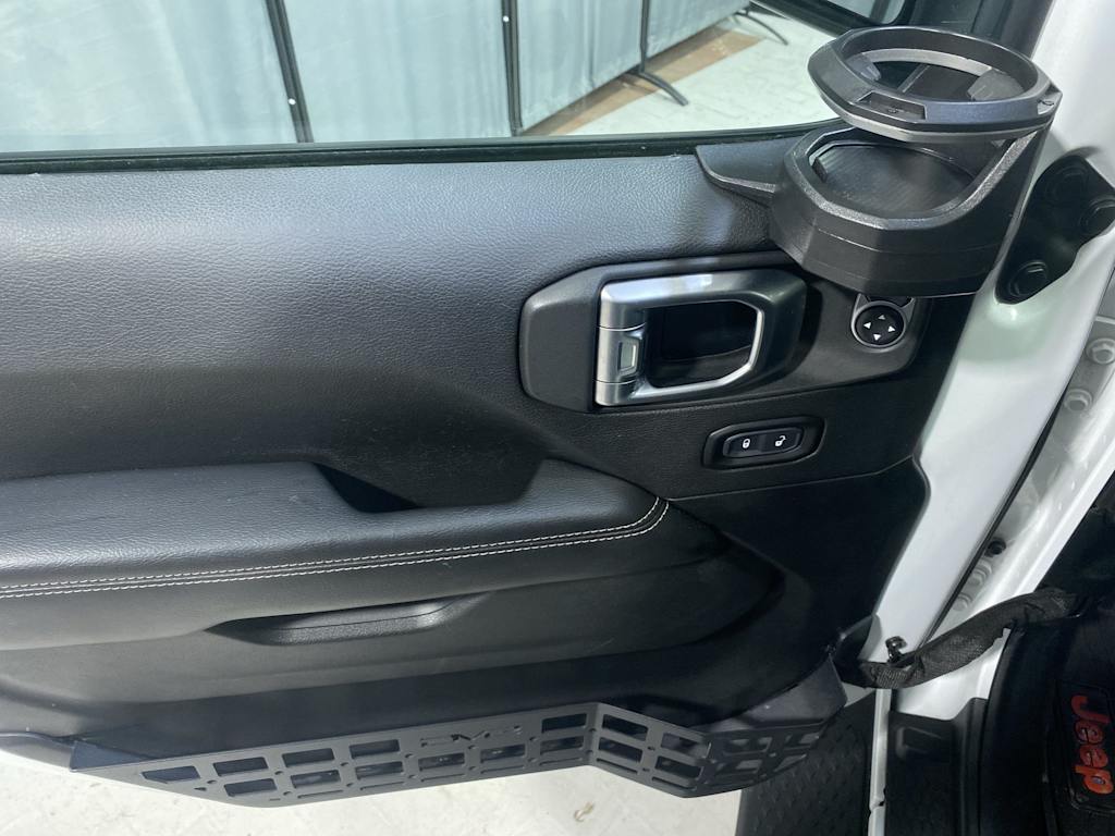 Thumbnail: 2020 Jeep Gladiator - 21