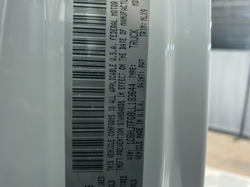 Thumbnail: 2020 Jeep Gladiator - 17